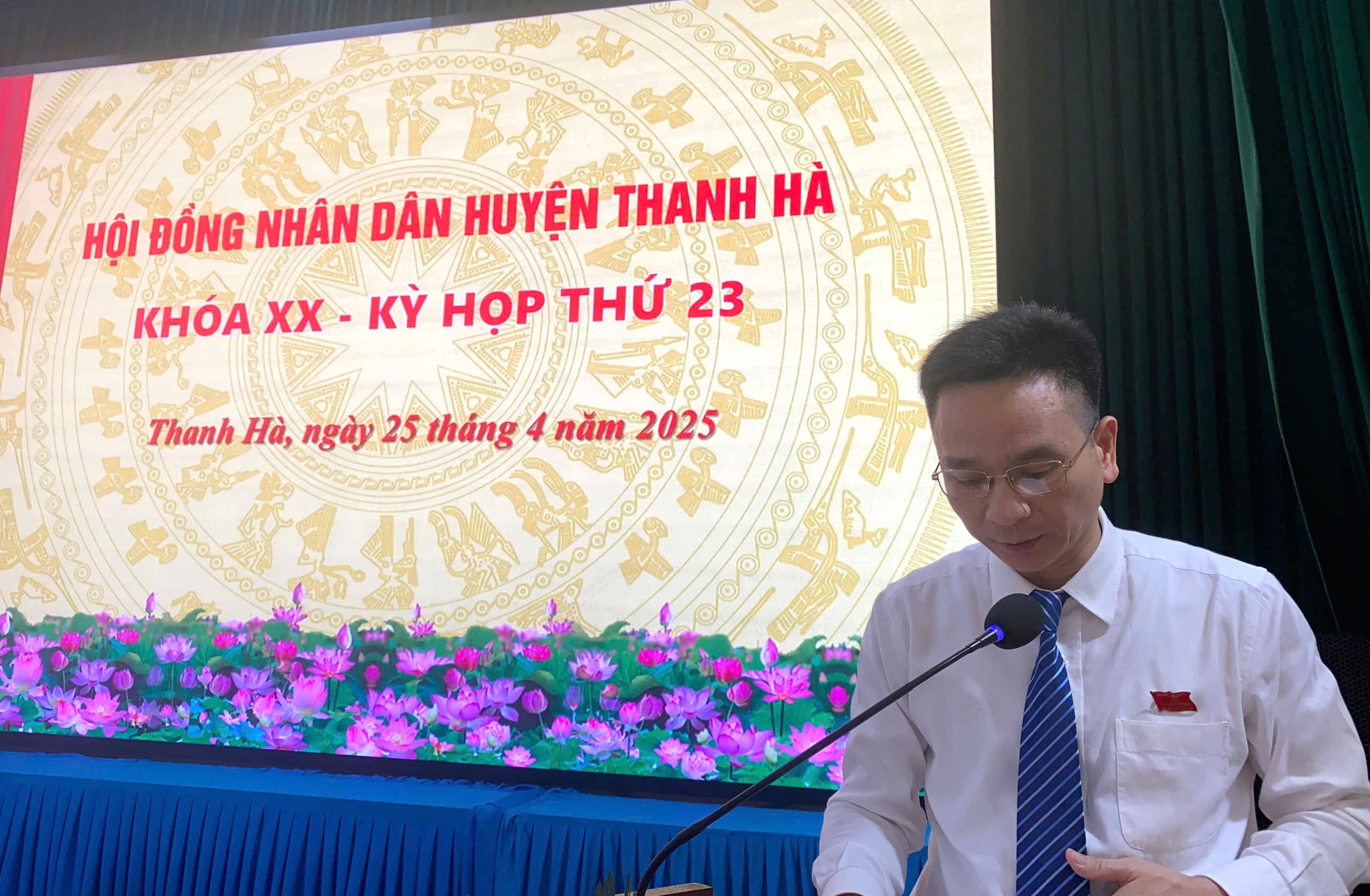 hdnd huyen 1.jpg